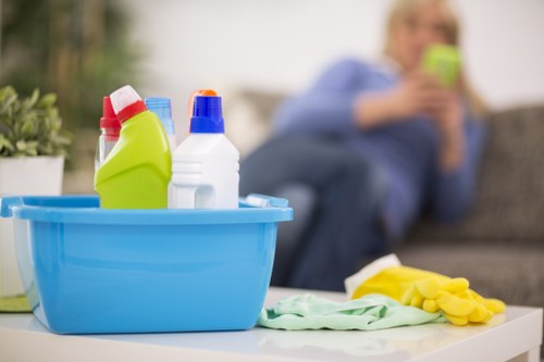 End of tenancy cleaning in SE13 for kitchens and bathrooms